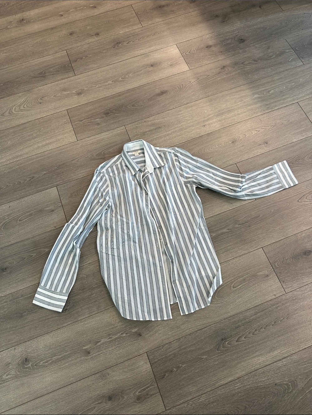 J. Crew Women's Blue and White Striped Button-Up Shirt